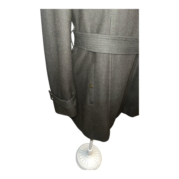 Kenneth Cole New York Women’s Size 12 Wool Belted Coat in Deep Olive 🫒 - Picture 8 of 12